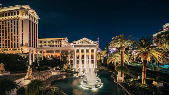 Does Caesars Palace have an Airport Shuttle?