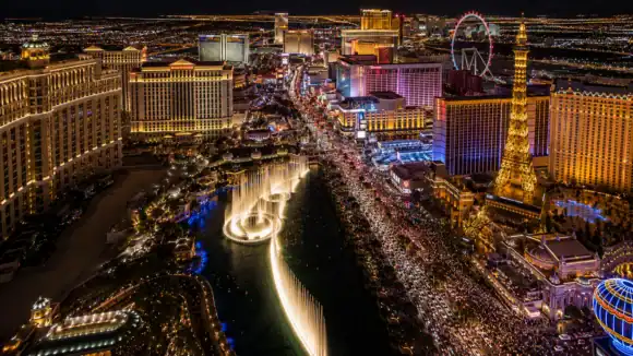 Las Vegas Tourism Statistics 2026: 47 Facts on Visitors, Spending & Trends