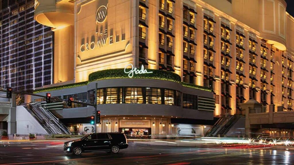 The Cromwell At Night