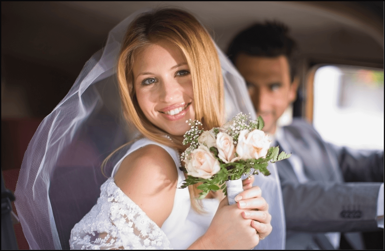 Wedding transportation with bride and groom in Las Vegas - Personal Sedan Services